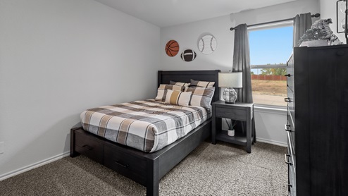 X40J secondary bedroom