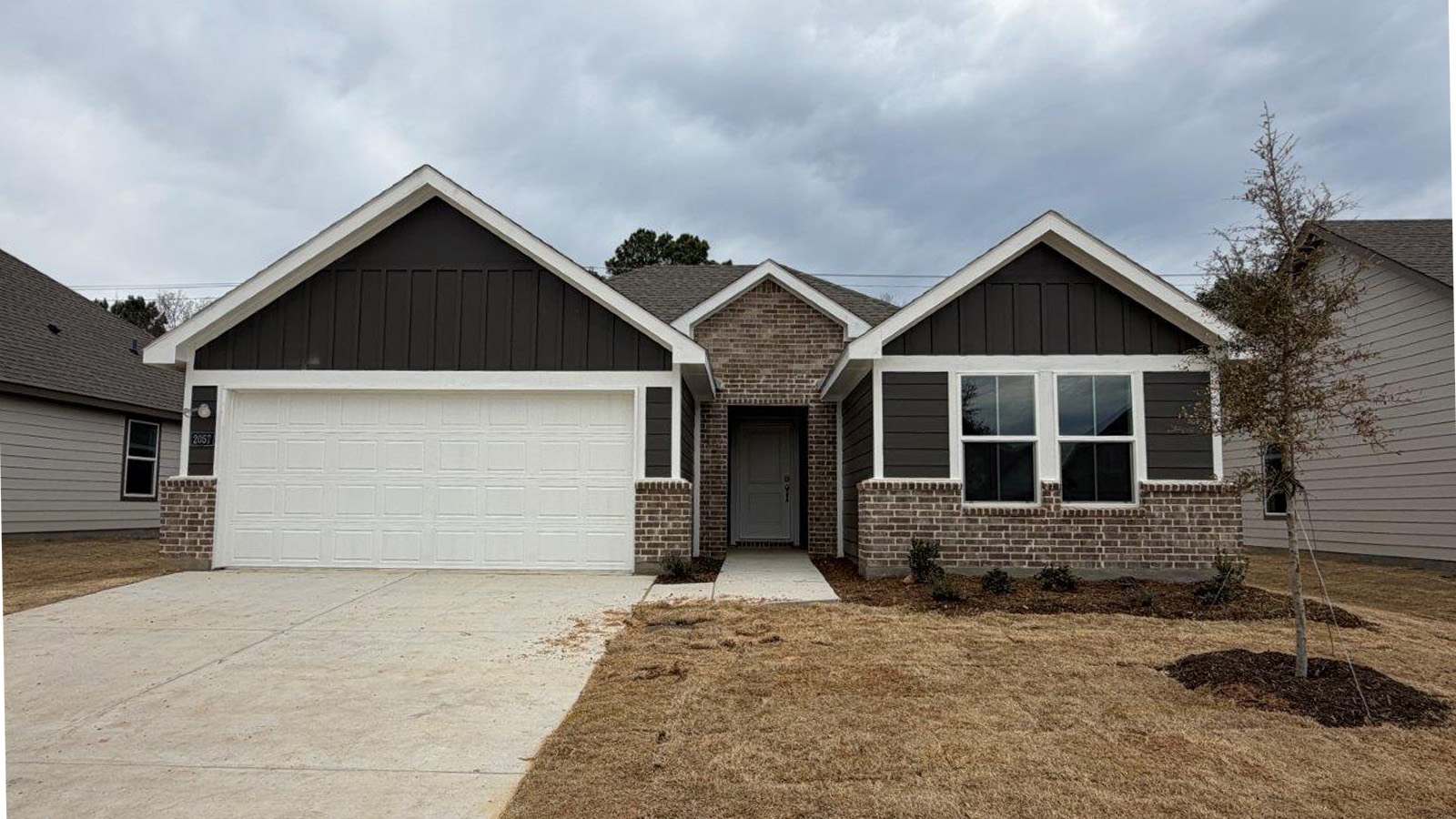 single story home with 2 car garage