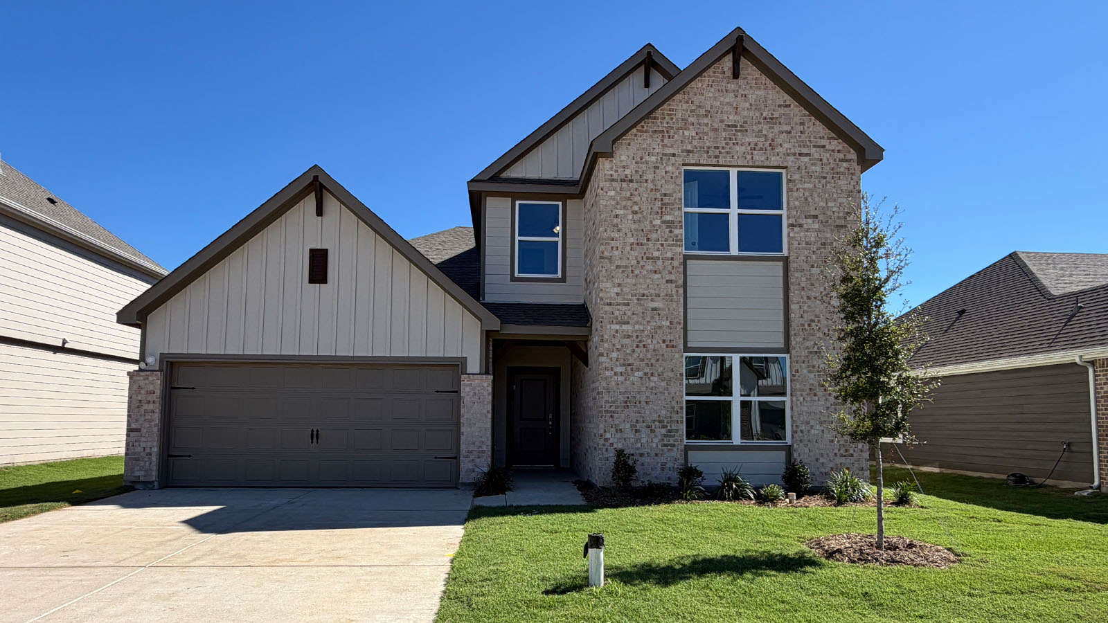 5028 Shumard Drive exterior