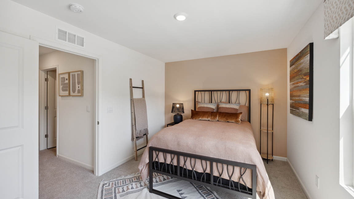 Spare bedroom #2