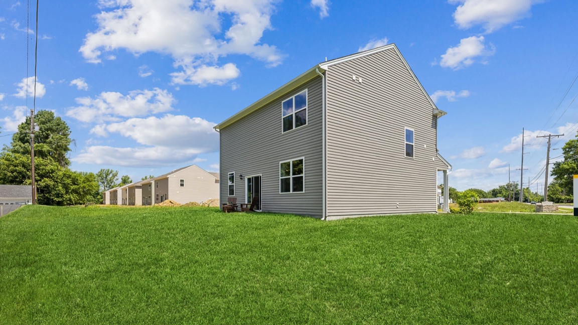 Sample exterior rear view of 2 story Sienna floor plan.