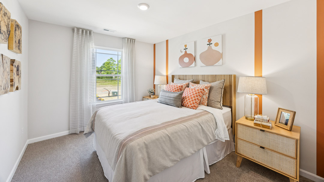 bedroom number four with queen size bed