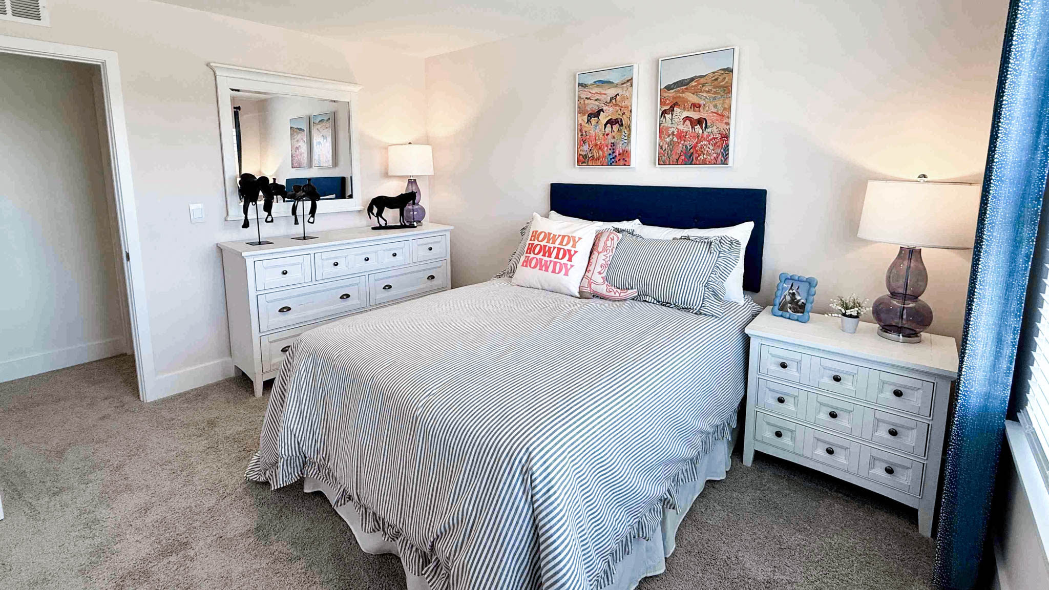 third bedroom with night stand and dresser