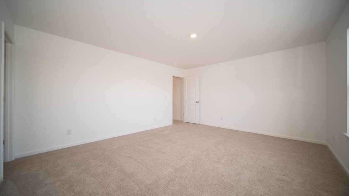 primary bedroom with ensuite