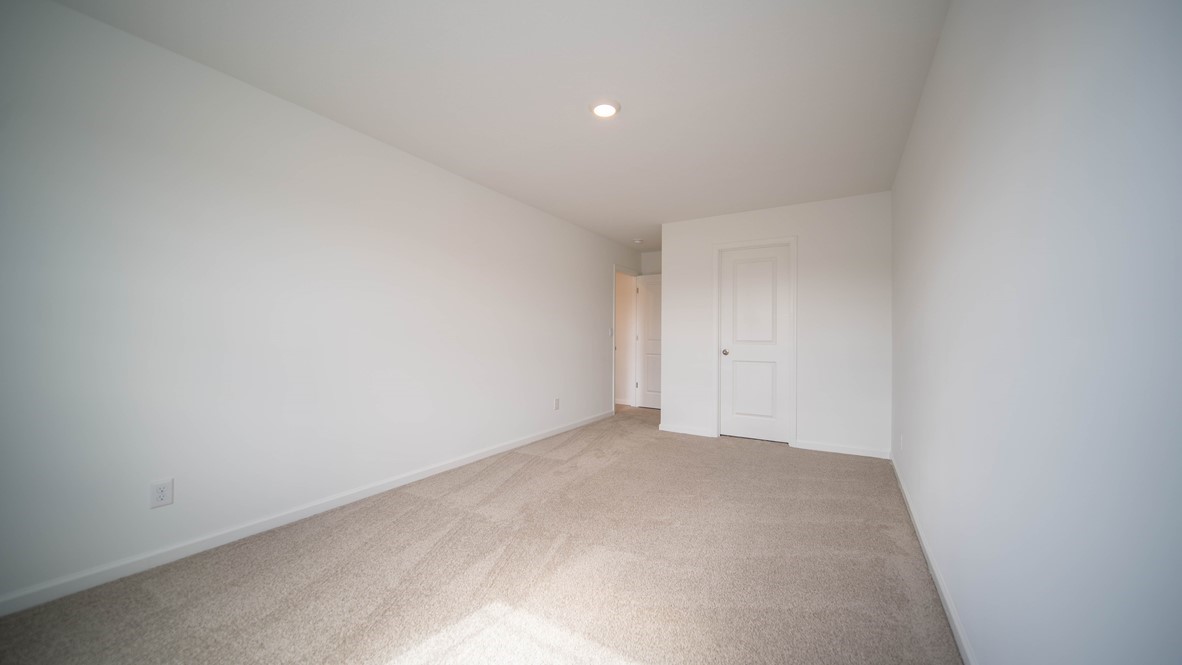bedroom 3 with spacious closet