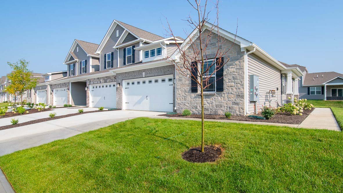 New Homes in Towns at Trailside WHITESTOWN, IN Tradition Series