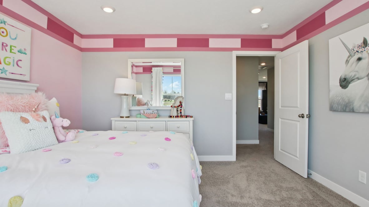 bedroom with spacious closet