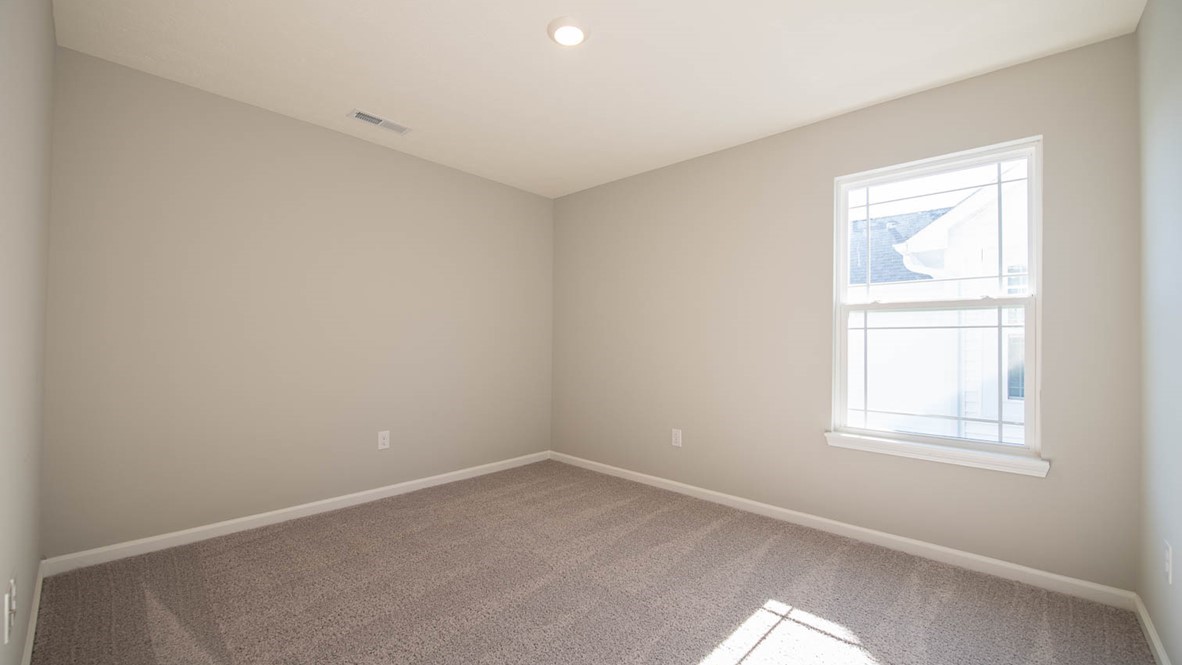 bedroom 4 with spacious closet