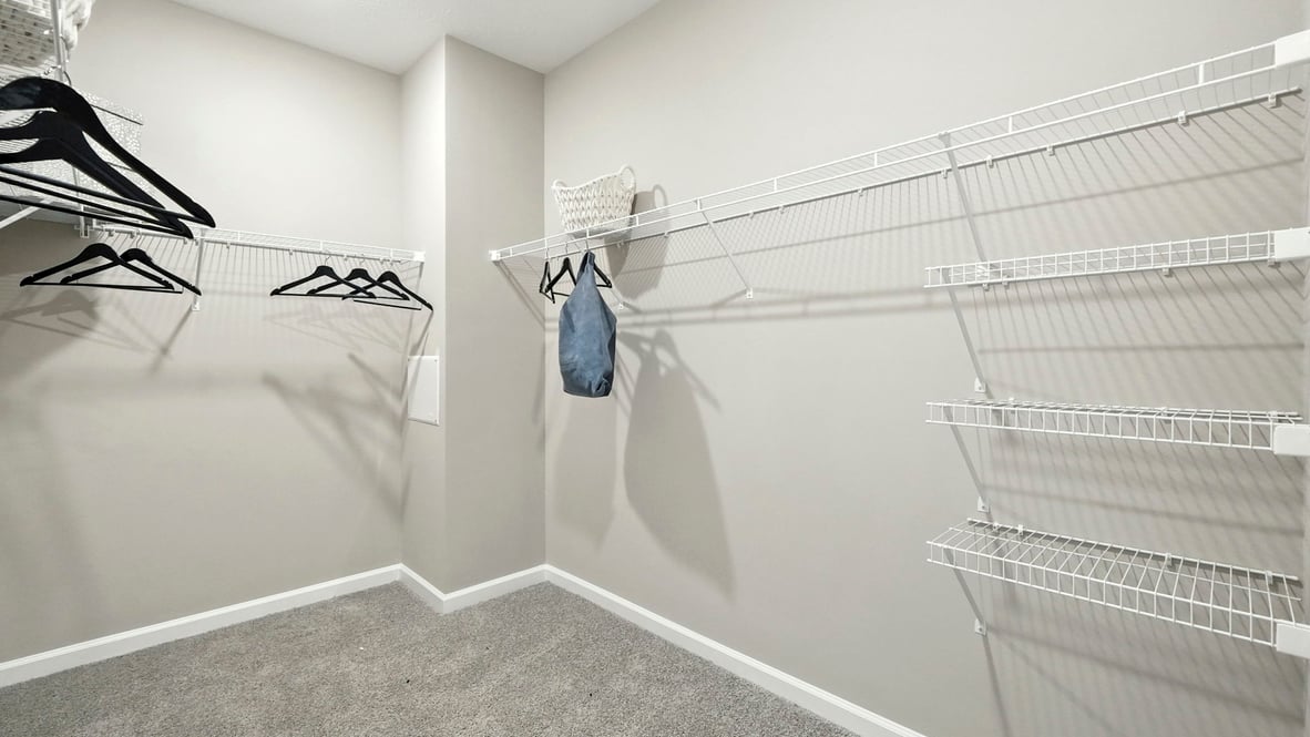 walk-in closet