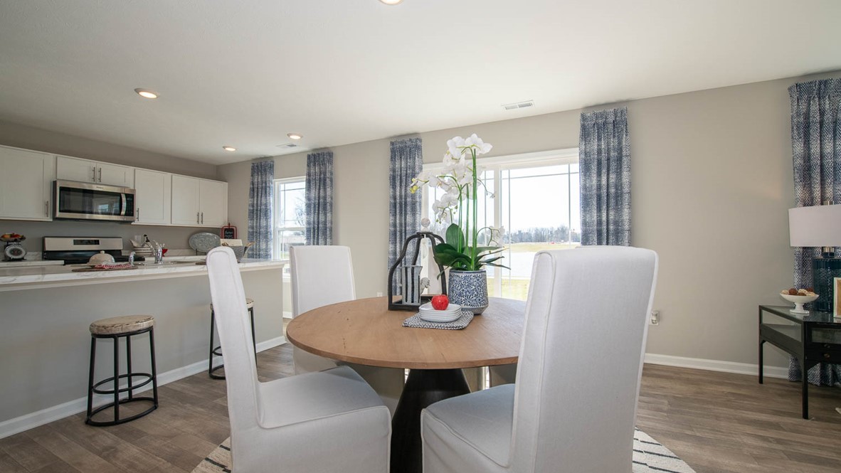 dining nook in between kitchen and great room