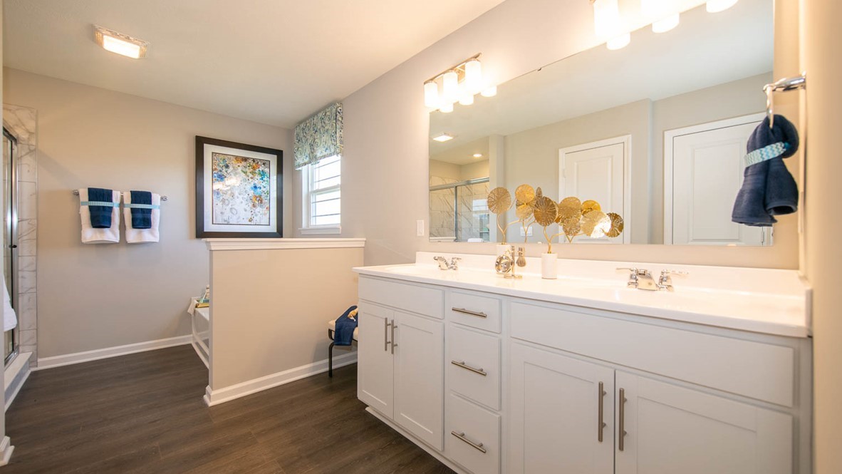 ensuite bathroom with double bowl vanity