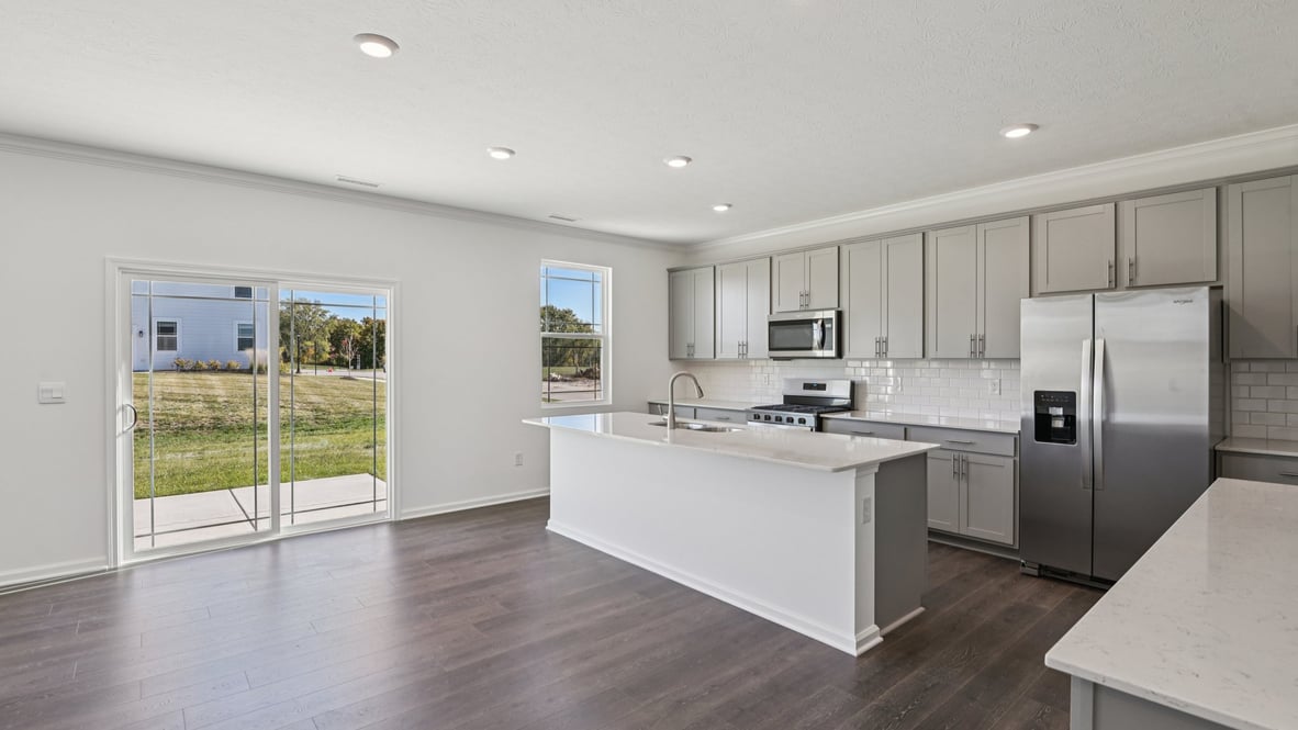 dining nook in between kitchen and great room
