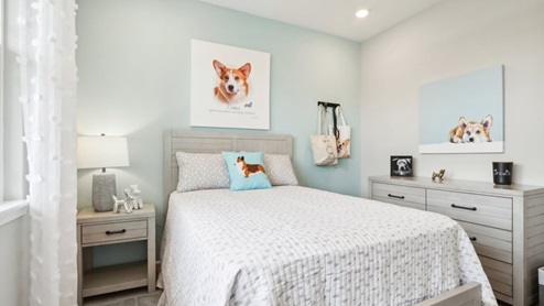 bedroom with spacious closet