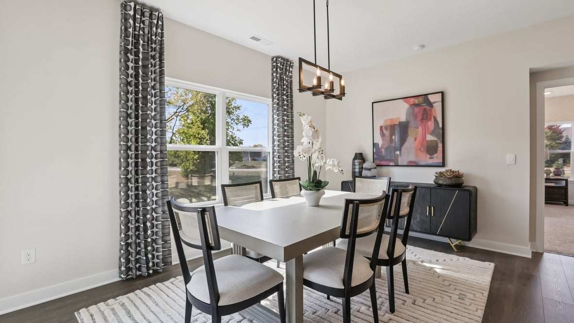 dining nook with seating for 6