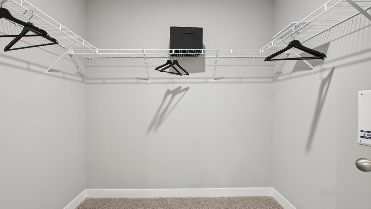 walk-in closet