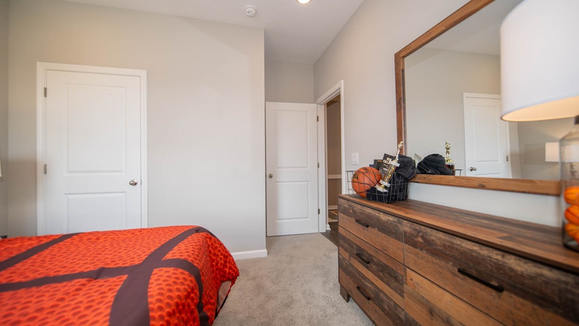 bedroom 3 with spacious closet