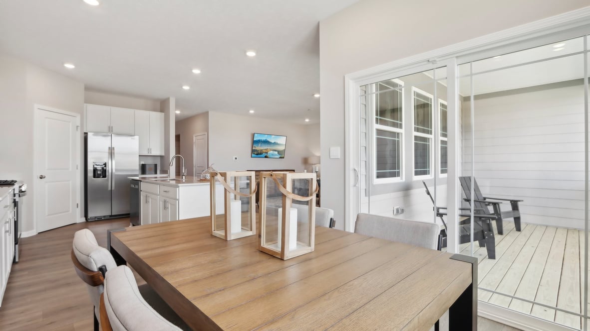 .dining nook adjacent to kitchen