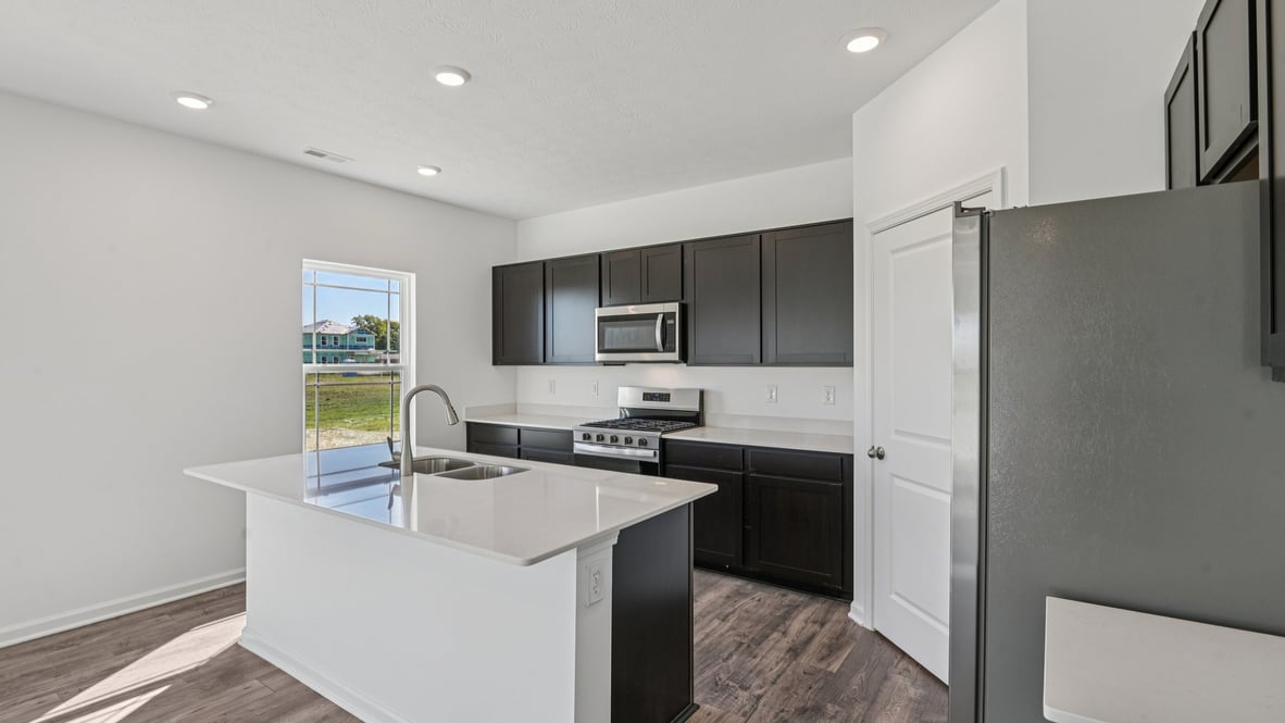 kitchen island with quartz countertops