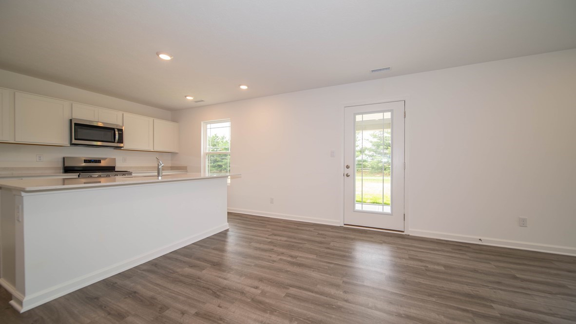 dining nook in between kitchen and great room
