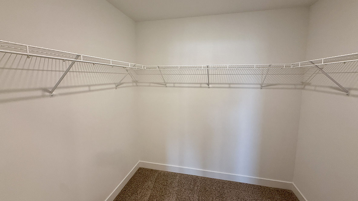 walk-in closet