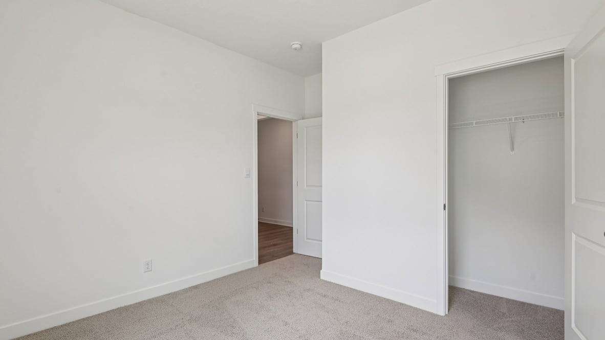 bedroom with spacious closet