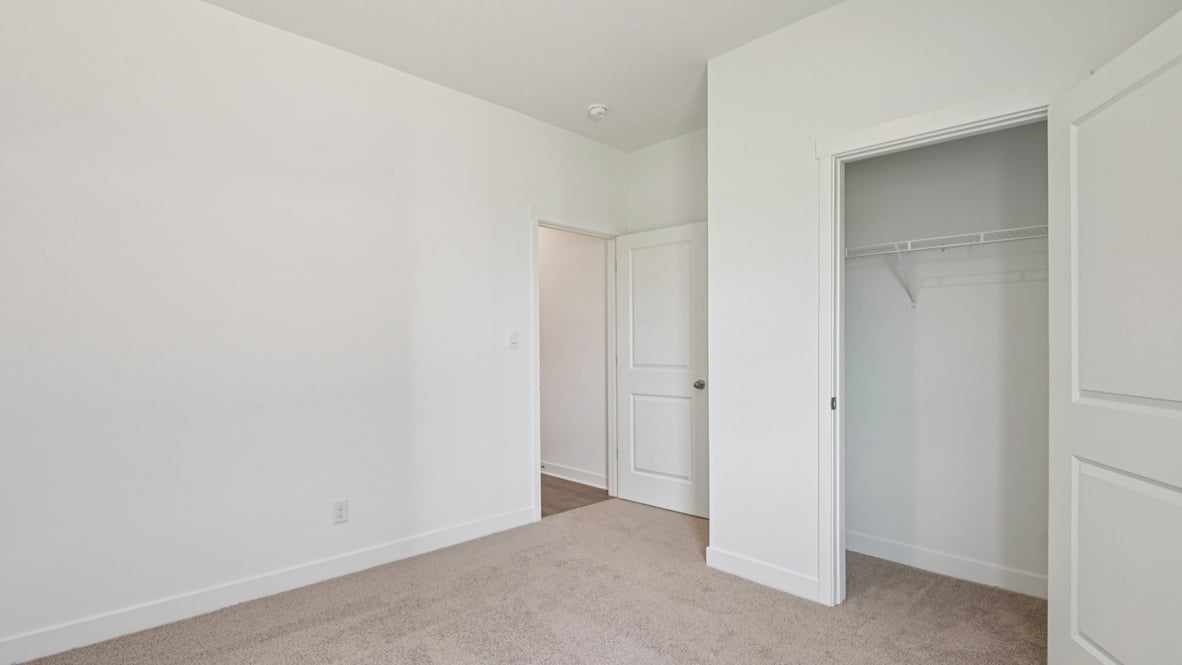 bedroom with spacious close t