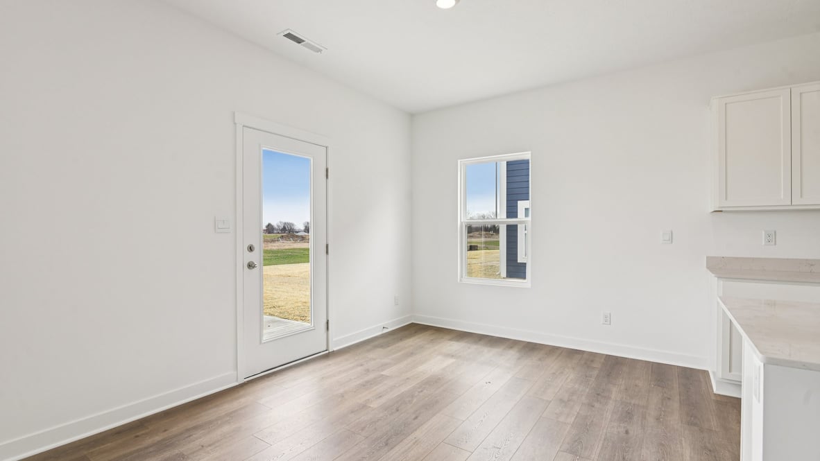 dining nook adajcent to kitchen