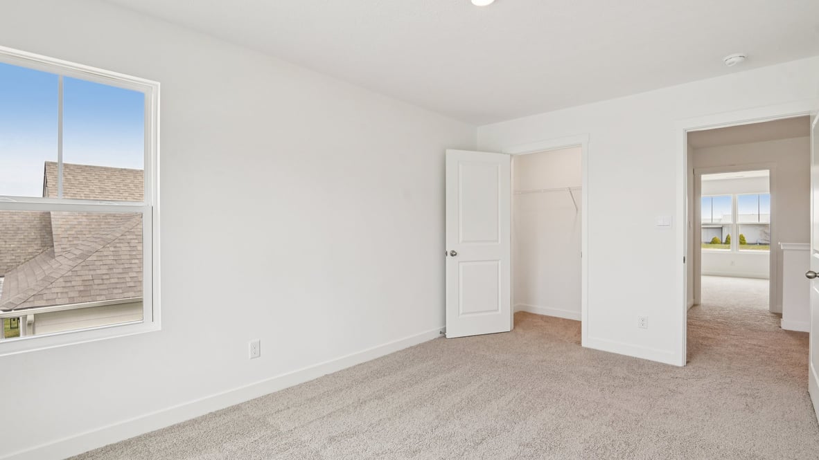 bedroom with spacious closet