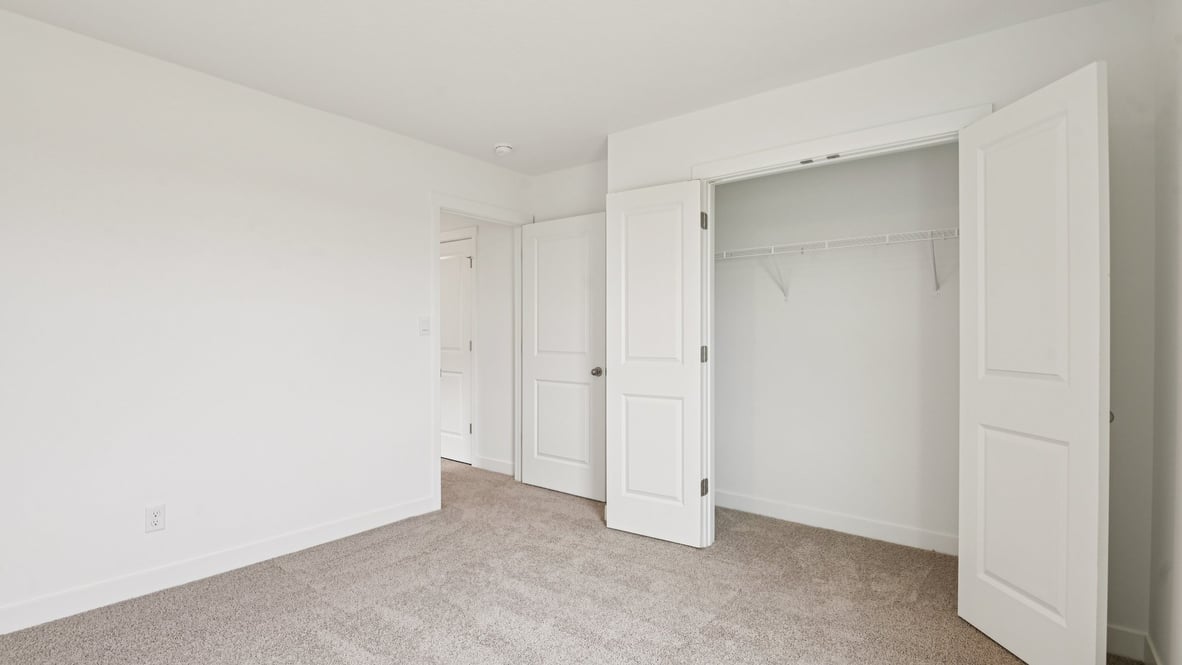 bedroom with spacious closet