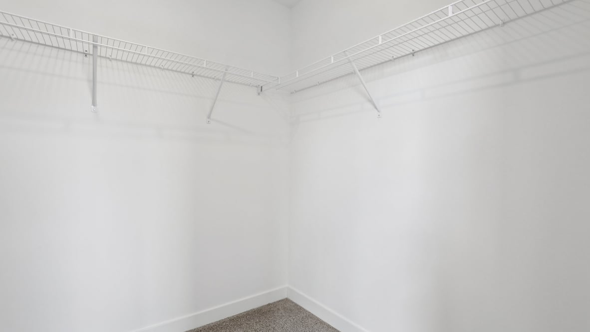 walk-in closet