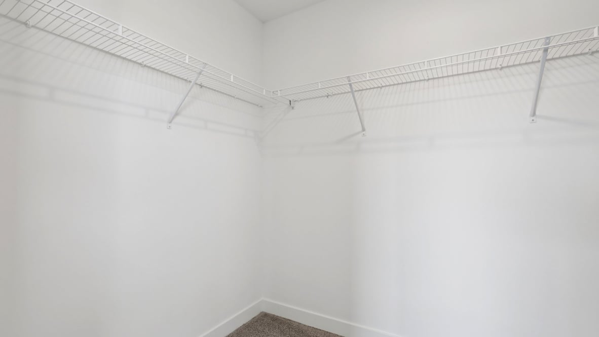 walk-in closet
