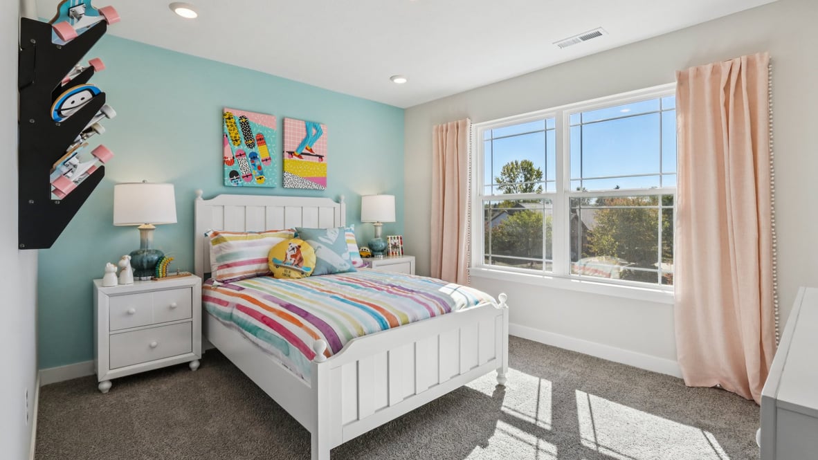bedroom with spacious closet