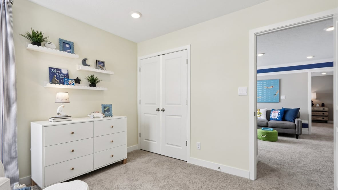 bedroom with spacious closet