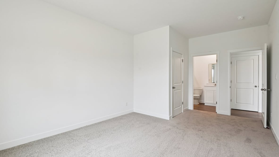 bedroom with spacious closet
