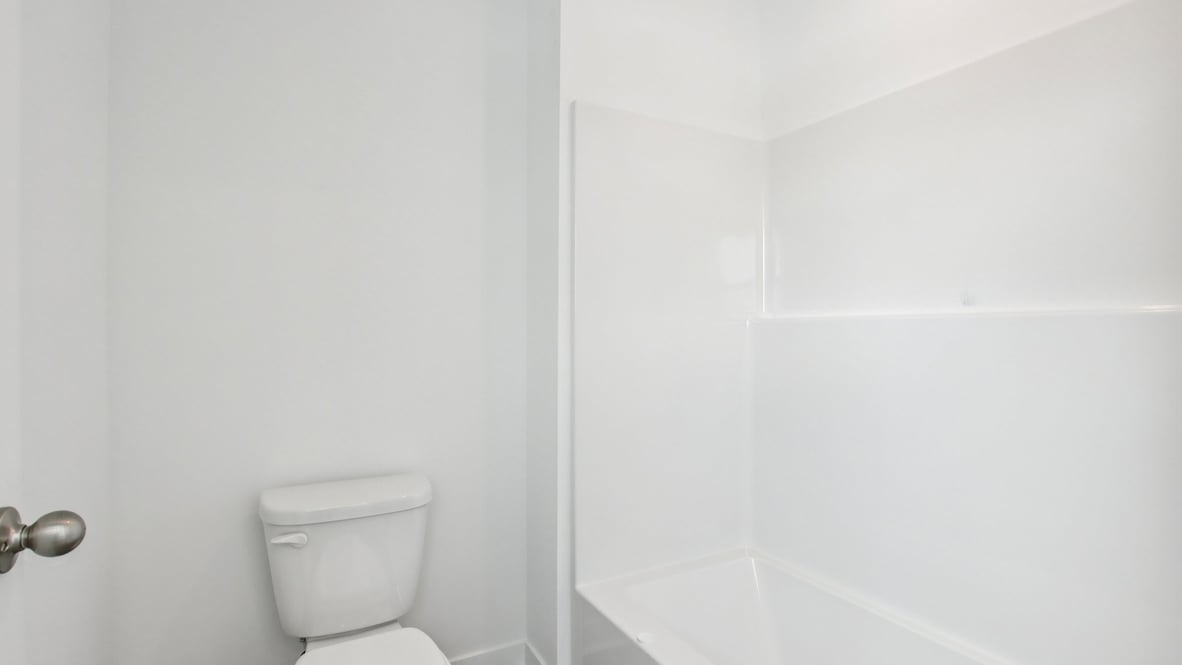 bathroom with shower and tub combo