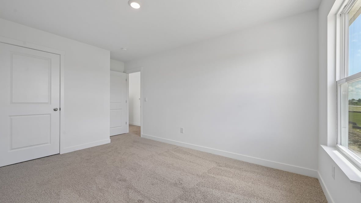 bedroom with spacious closet