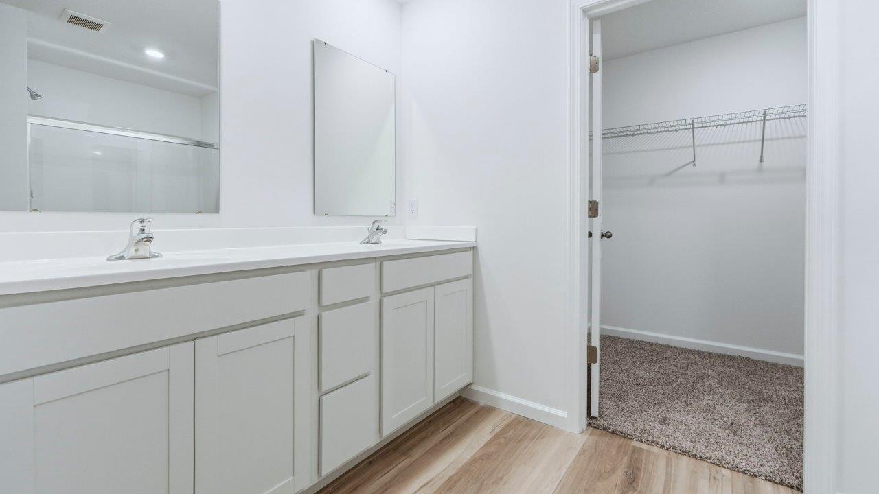 pine primary ensuite bathroom