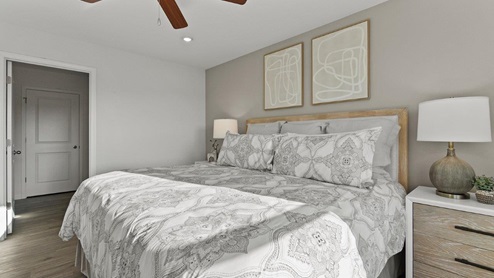 Estates at Signal Ridge Chatham model home main bedroom with on suite bathroom and walk in closet