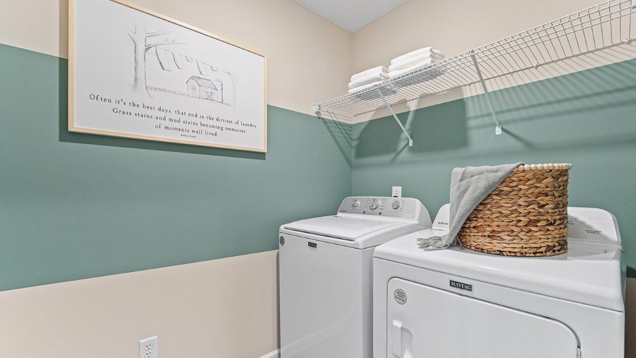 laundry room with washer/dryer and shelf built-in