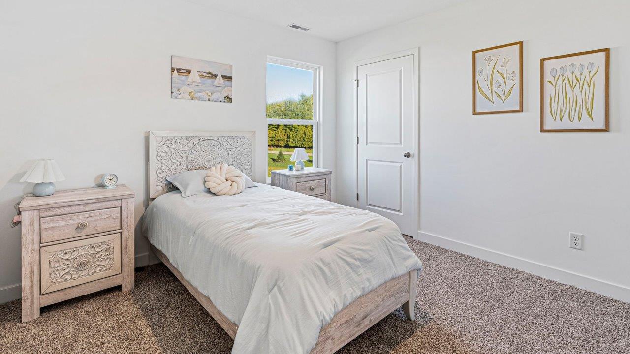 Greenbrier Pine Model Home - bedroom 3