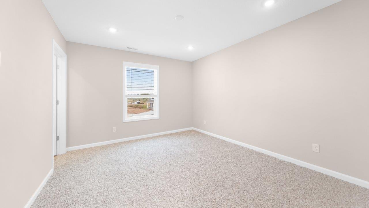 greenbrier fairton primary bedroom