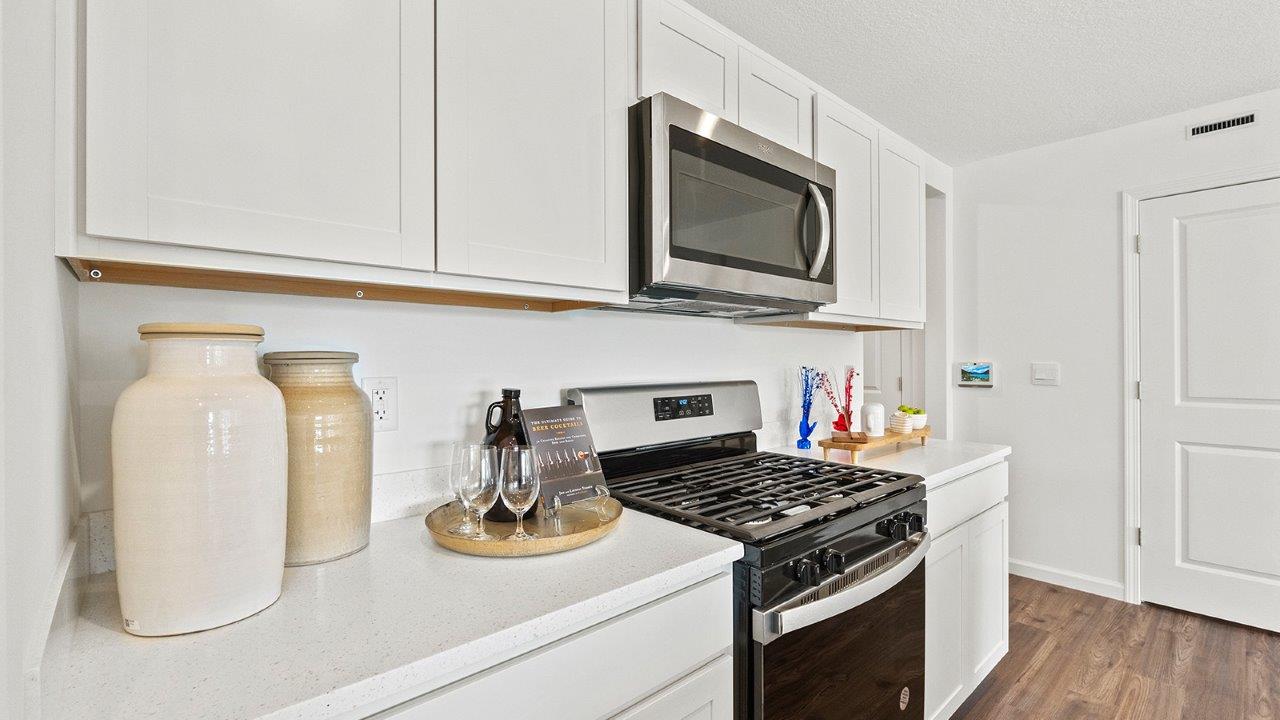 Greenbrier Chatham Model Kitchen