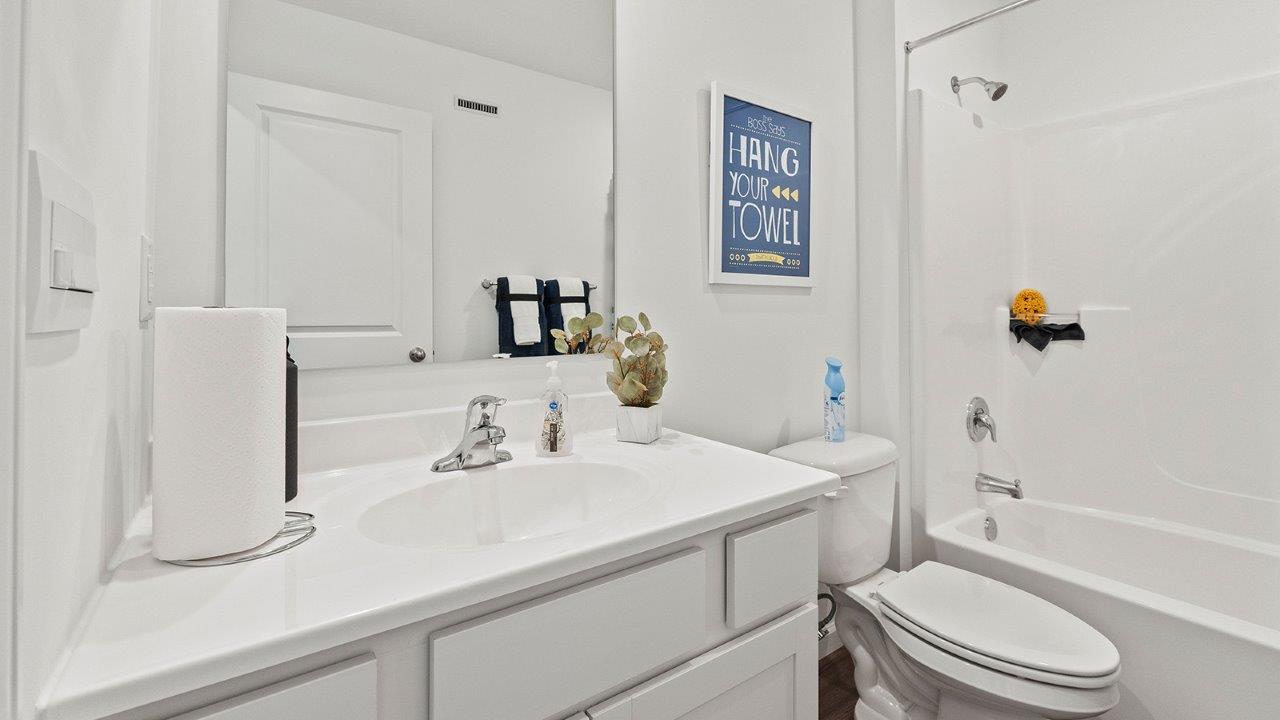 Greenbrier Chatham Model bath 2