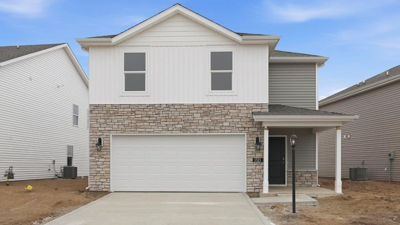 parlor bluffs pine plan exterior