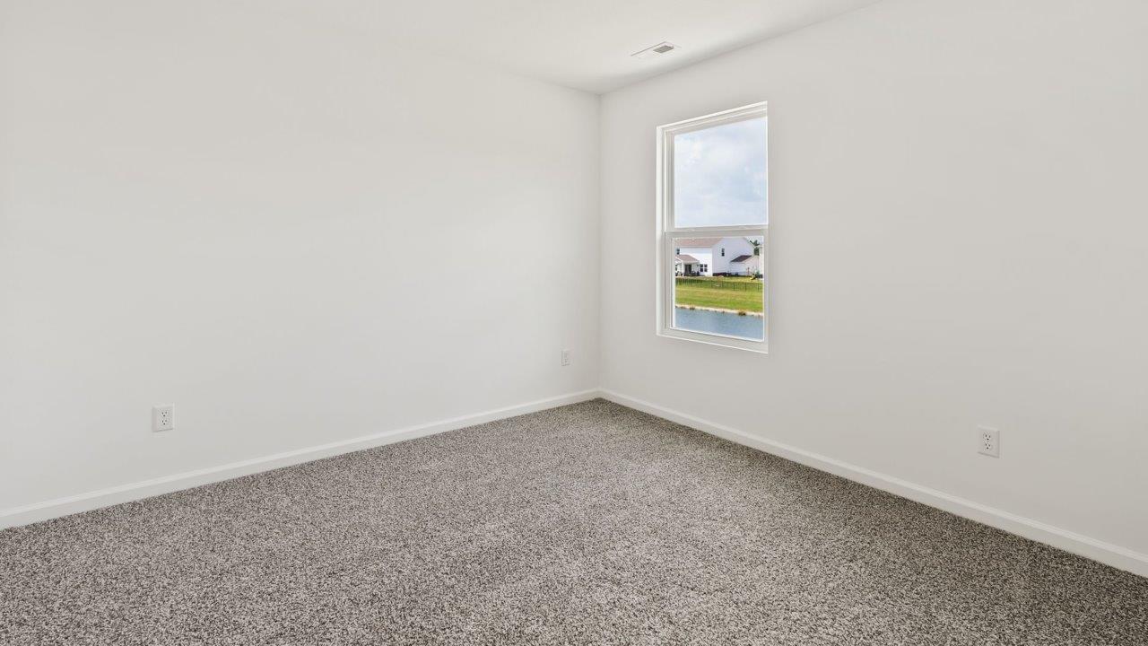 Kennebec Elm C3 - bedroom 4 with ensuite closet, single window, beige carpet, and white walls