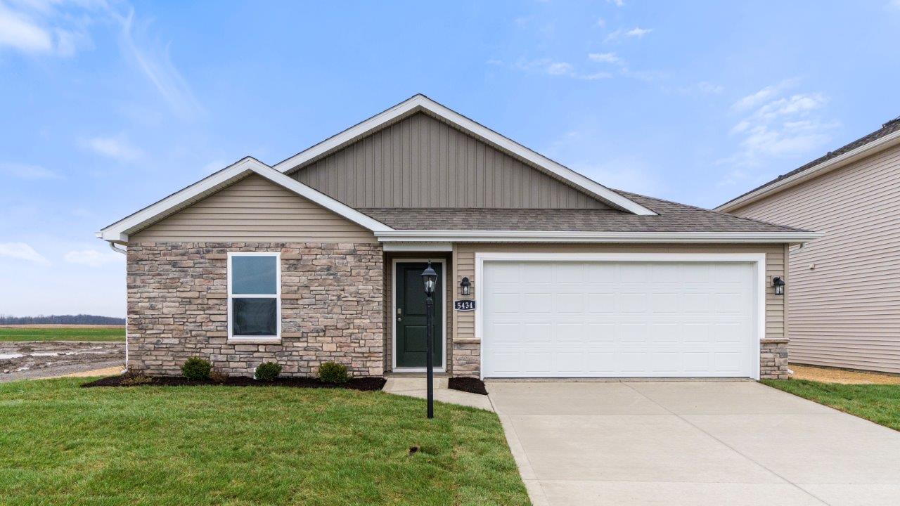 Grasslands at Broad Acres ranch home exterior