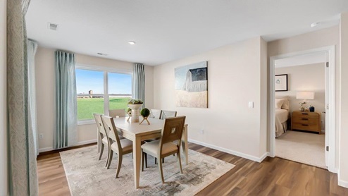 Livingston Lakes Paired Villas model dining space