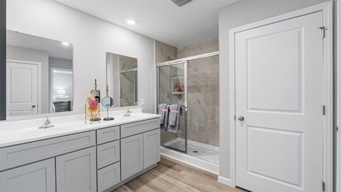 belmont woods henley model primary bedroom 1 with ensuite bath and closet