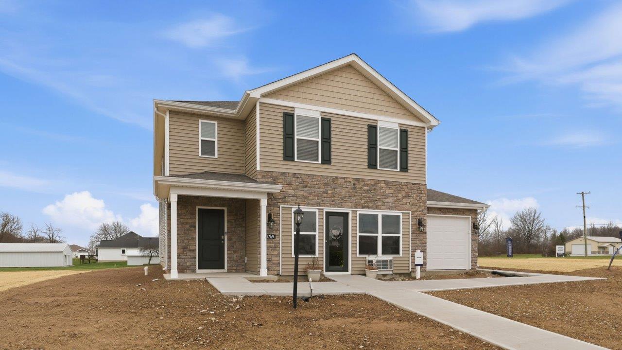 Thunderhawk Elm model home exterior