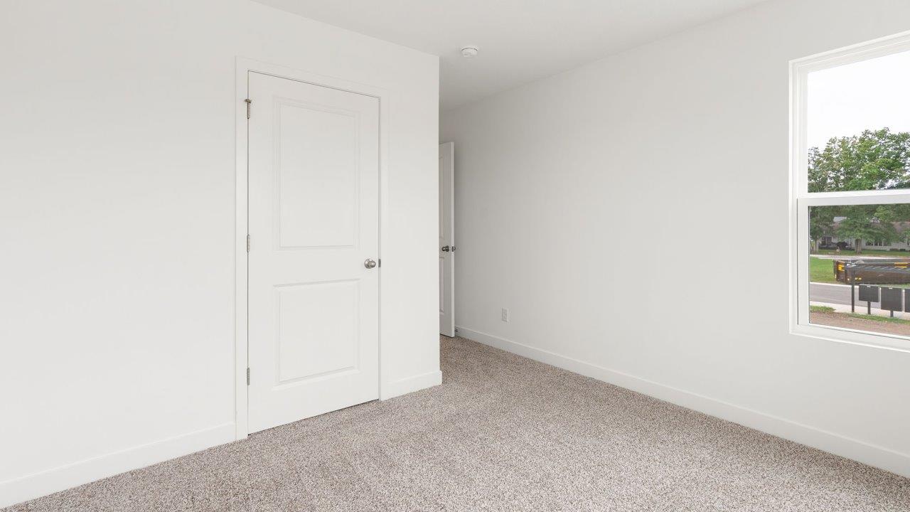 whispering pines portsmouth - bedroom 3
